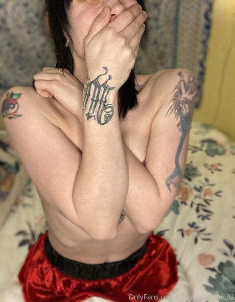 Babybaphomet92 photo 26