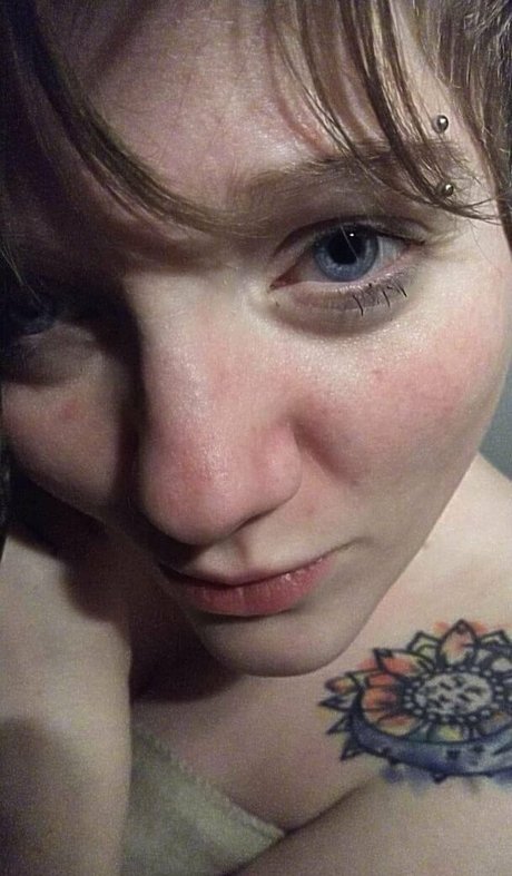 Babybaphomet92 photo 48