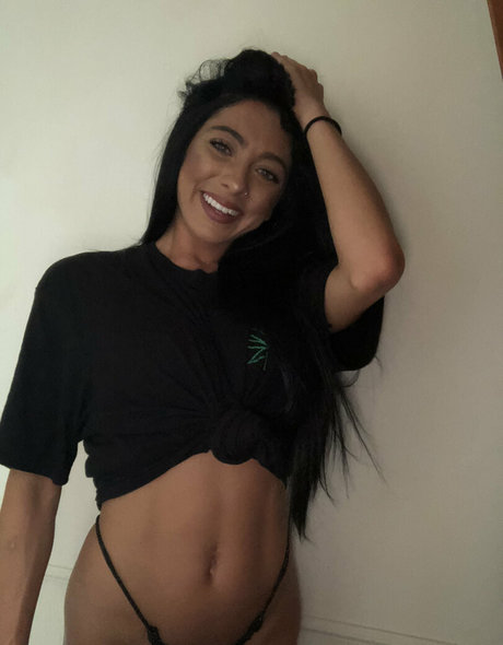 Babydesireex photo 8