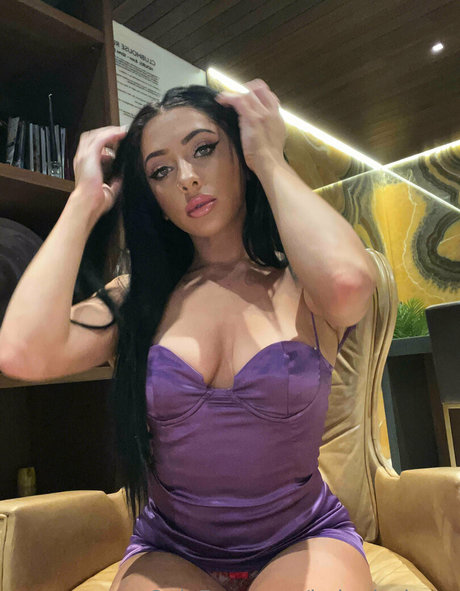 Babydesireex photo 17