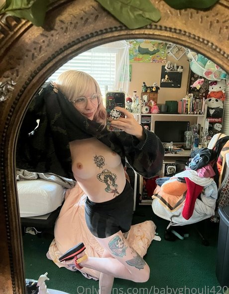 Babyghouli420 photo 242