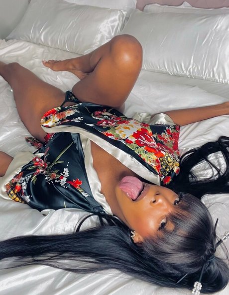 Babygirlnaomii photo 157