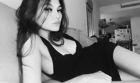 BabyyyGorilla photo 13