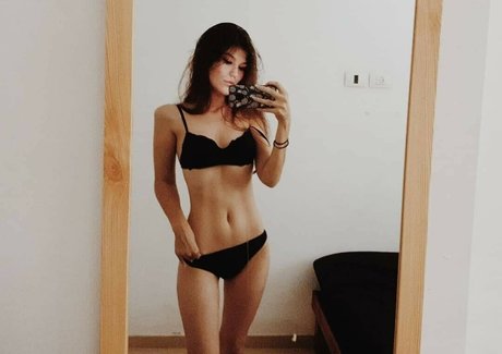 BabyyyGorilla photo 15