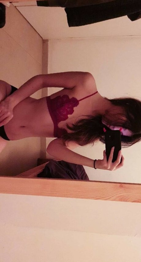 BabyyyGorilla photo 16