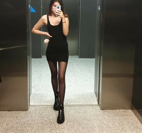 BabyyyGorilla photo 23