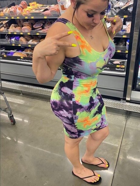 Bad Mom In Real Estate photo 2