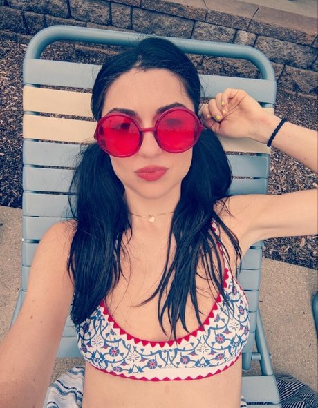 Badbunny photo 131
