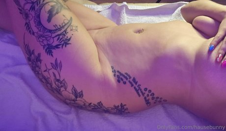 Badbunnybabee photo 20