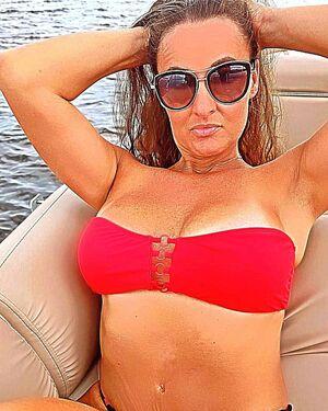 Baddie2thebone photo 32