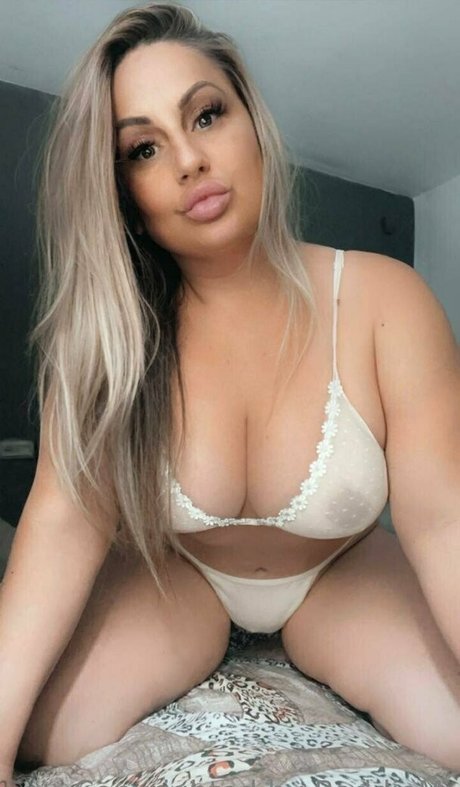 Baddiemi photo 74