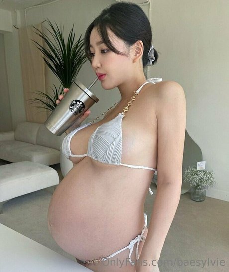 Baesylvie photo 25