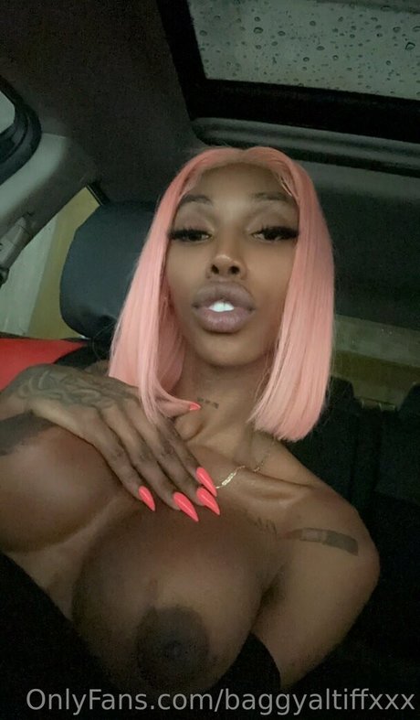 Baggyaltiffxxx photo 49