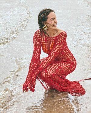 Bailee Madison photo 140