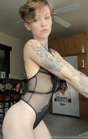 baileyskyes-free photo 2