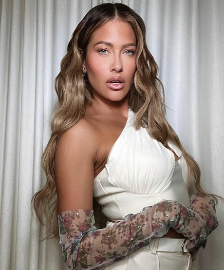 Barbie Blank photo 296