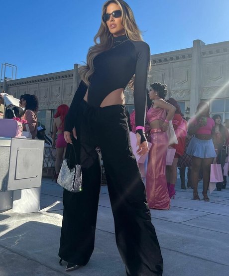 Barbie Blank photo 412