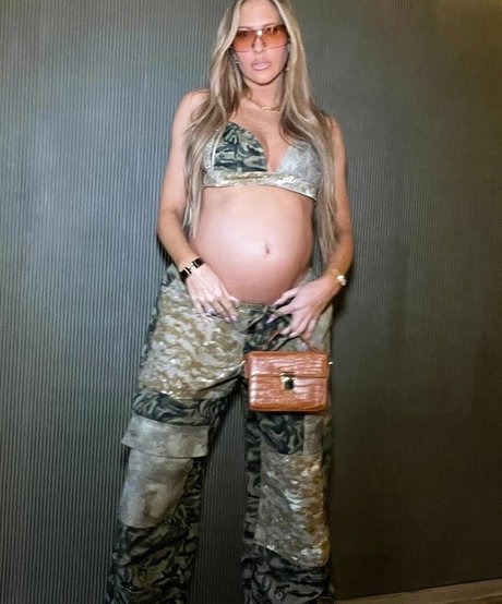 Barbie Blank photo 421