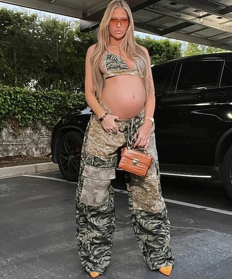 Barbie Blank photo 426