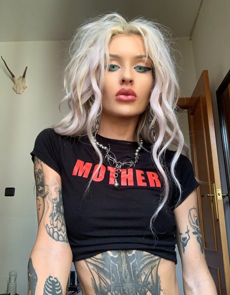 Barbieghoulx photo 33