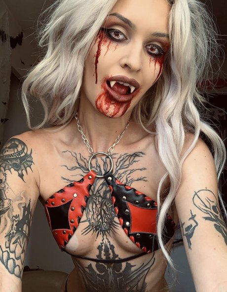 Barbieghoulx photo 37