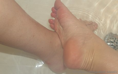 Barefoot_babe02 photo 8