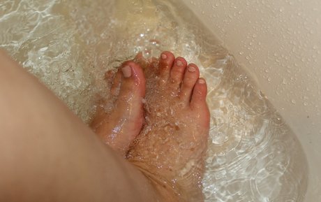 Barefoot_babe02 photo 28