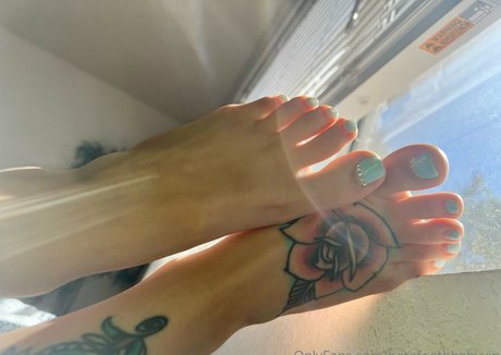 Barefootbbabyvip photo 9