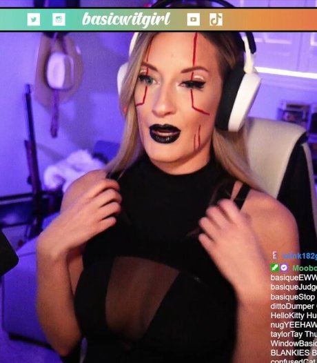 BasicWitGirl photo 8