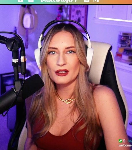 BasicWitGirl photo 24