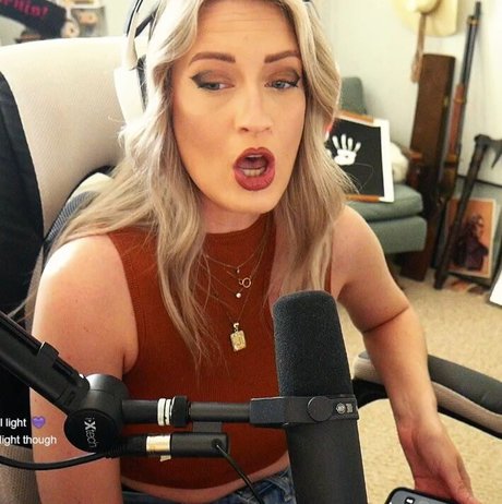 BasicWitGirl photo 29