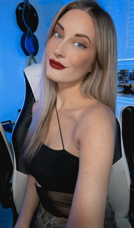 BasicWitGirl photo 57