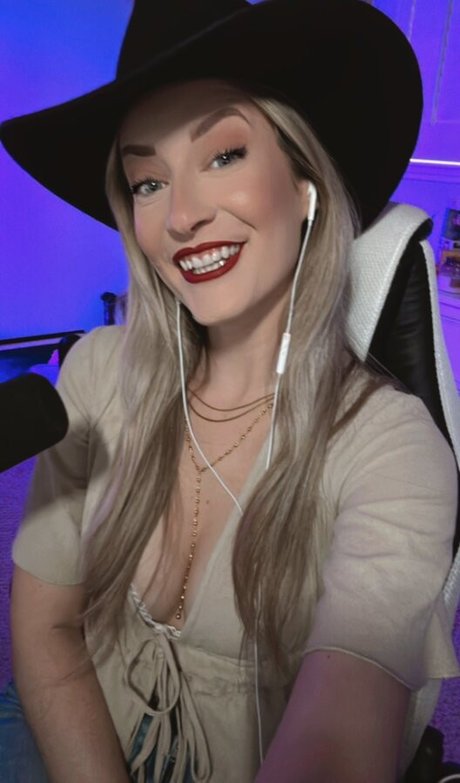 BasicWitGirl photo 76