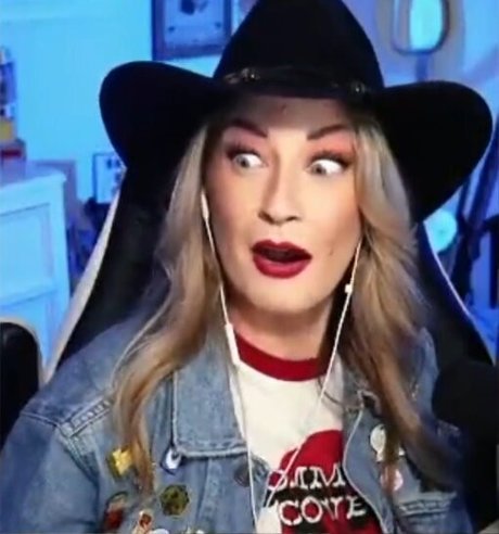 BasicWitGirl photo 89
