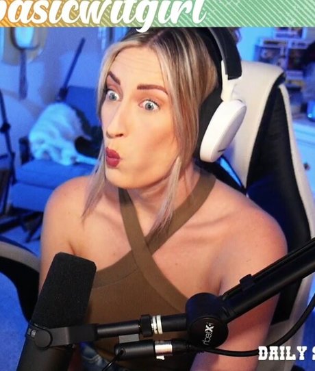 BasicWitGirl photo 182