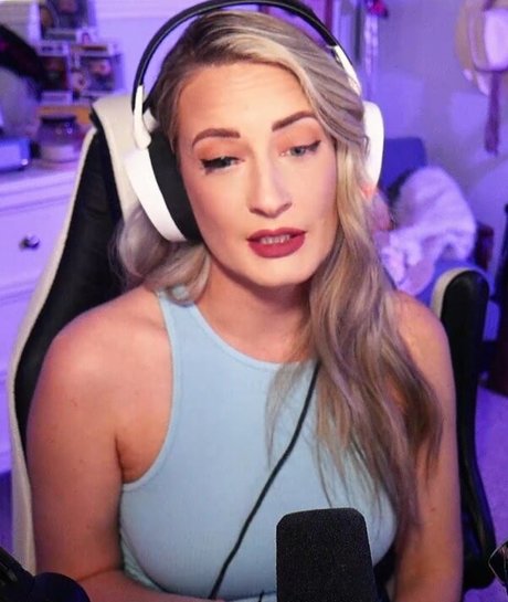 BasicWitGirl photo 197