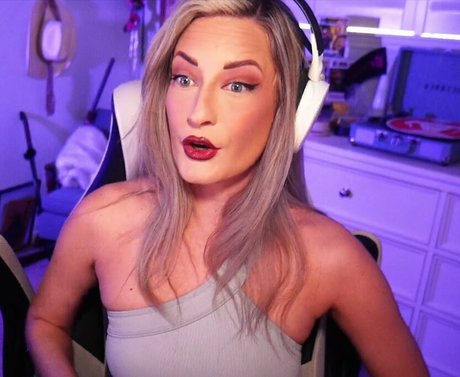 BasicWitGirl photo 213