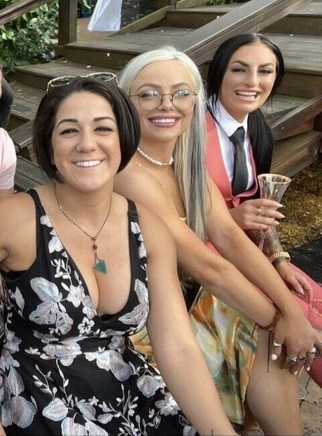 Bayley photo 6
