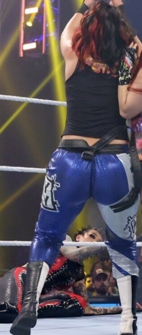 Bayley photo 9