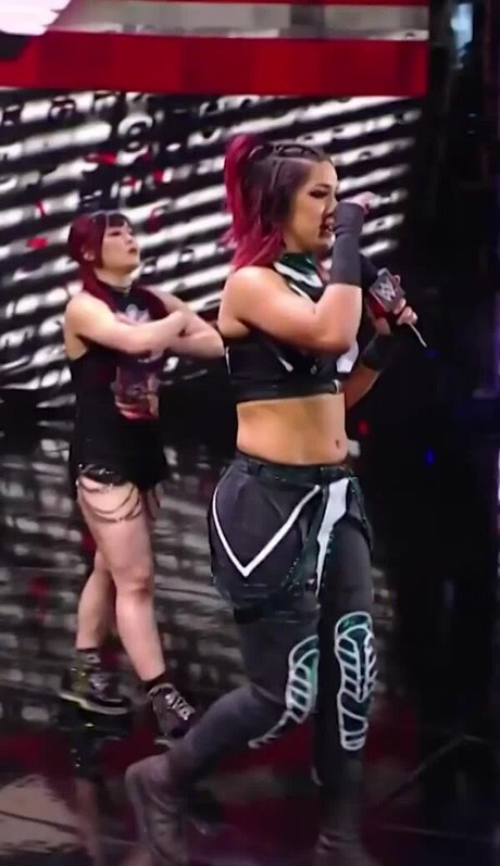 Bayley photo 17