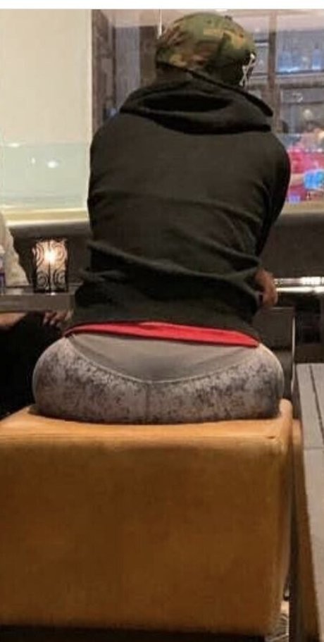 Bayley photo 63