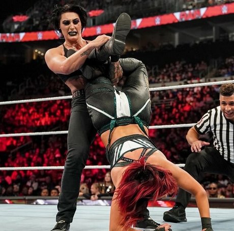 Bayley photo 76