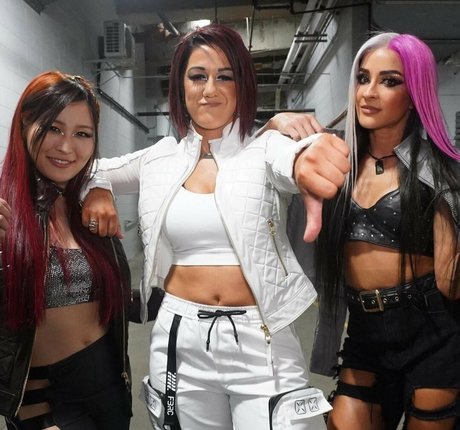 Bayley photo 121