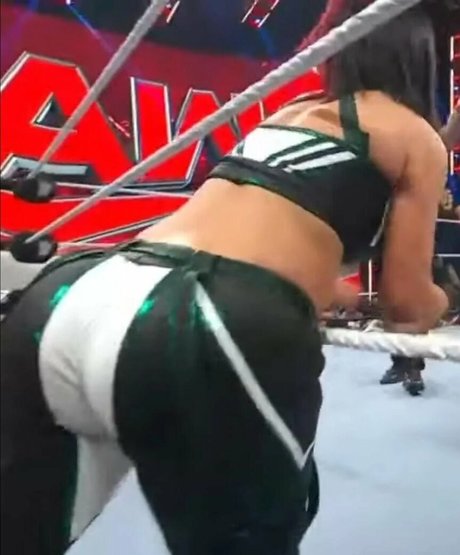 Bayley photo 192