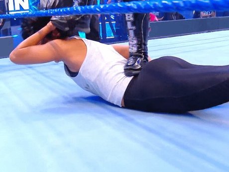 Bayley photo 228