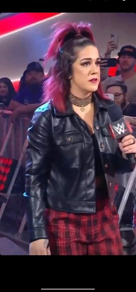 Bayley photo 231