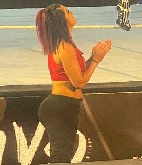 Bayley photo 233