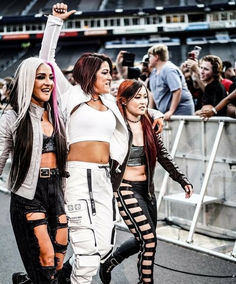 Bayley photo 300