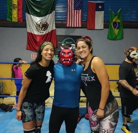 Bayley photo 316