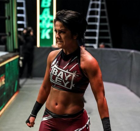 Bayley photo 335